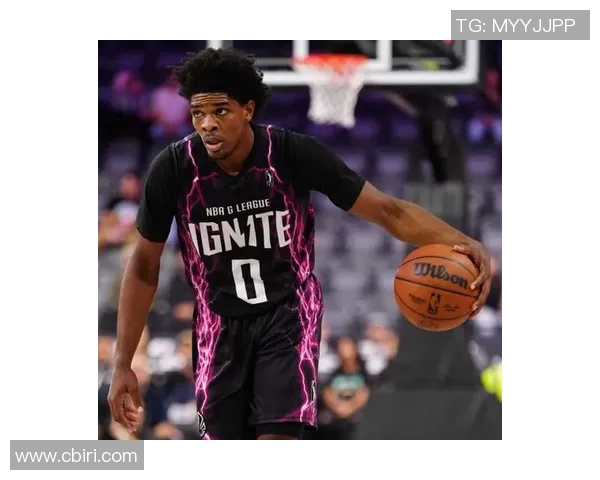 斯库特亨德森的篮球之路:从新星到未来巨星的成长历程